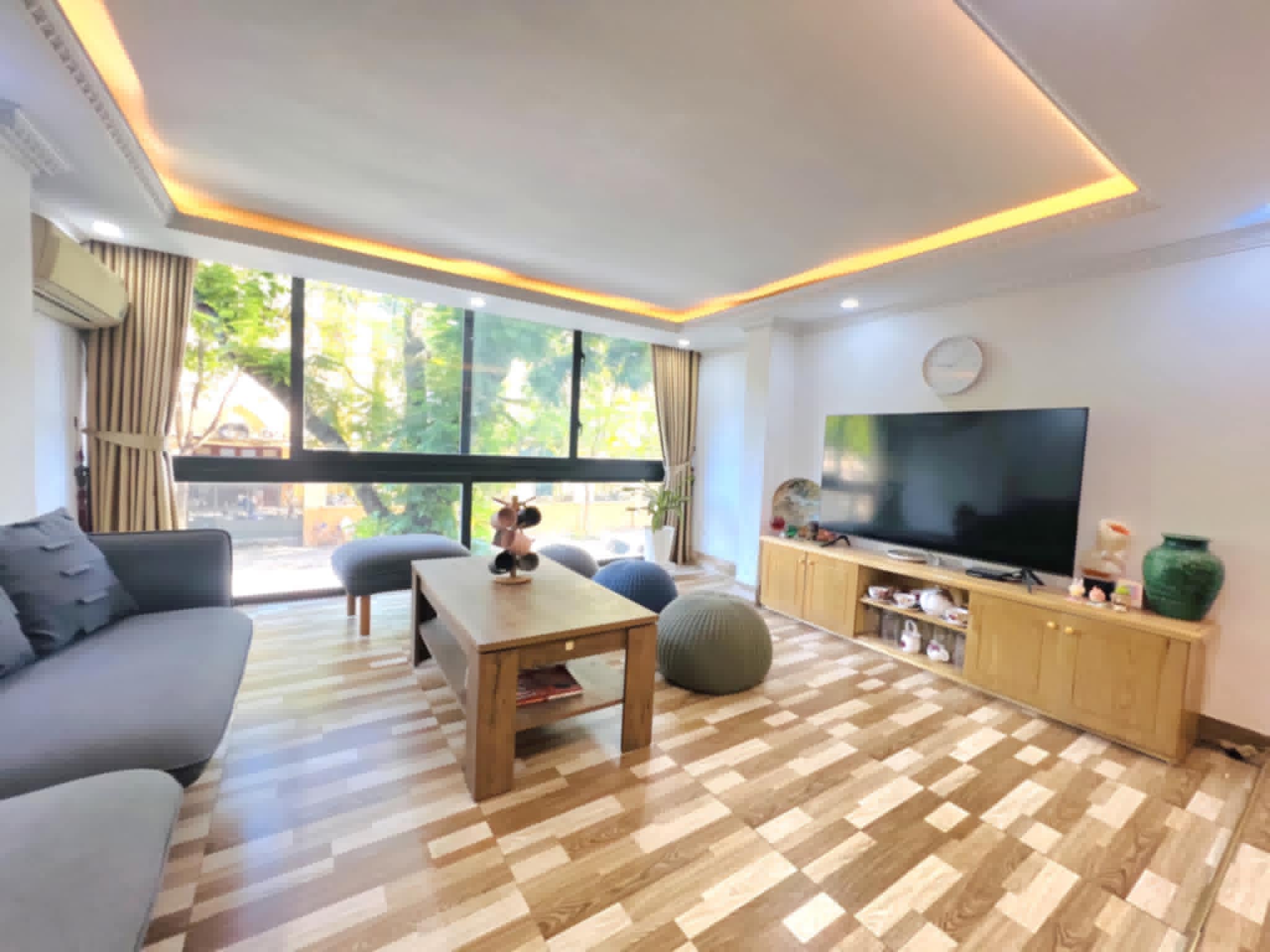 BÁN GẤP NHÀ MẶT PHỐ NGUYỄN THÁI HỌC PHỐ VIP BA ĐÌNH GIÁP RANH HOÀN KIẾM KD VỈA HÈ Ô TÔ TRÁNH 36M X 5 TẦNG MT 4,1M 25,5 TỶ
